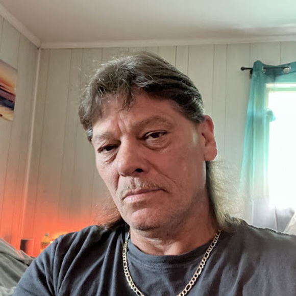 Profile Picture of Joey Hudson (@hudsonjoey02) on Poshmark