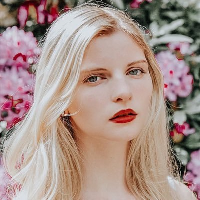 Profile Picture of Lauren Rose McGee (@LagSupa) on Twitter