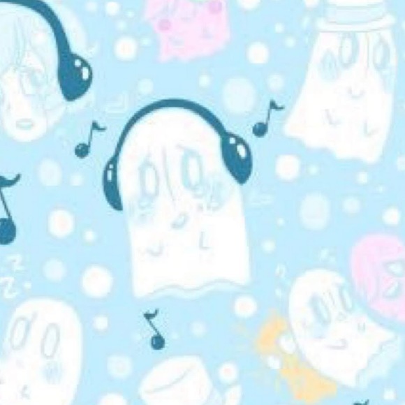 Profile Picture of Claire Morrisette (@cupramen) on Poshmark