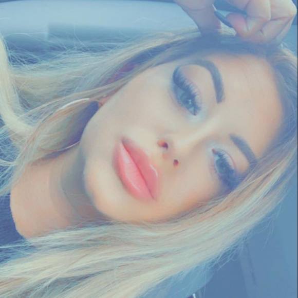 Profile Picture of Tiffany Gresak (@tiffanygresak) on Poshmark