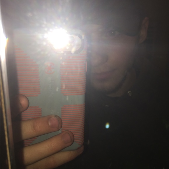 Profile Picture of Devon Foust (@king_noved) on Poshmark