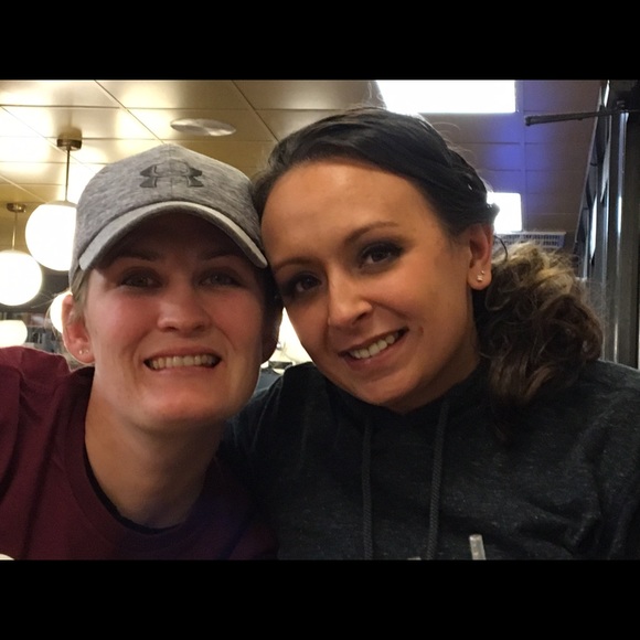 Profile Picture of Haydyn Hedgspeth (@wormyapril) on Poshmark