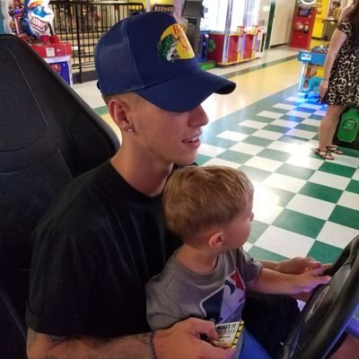 Profile Picture of Bradley Storts (@bradstorts) on Twitter