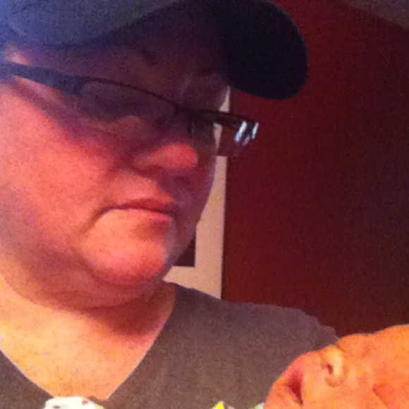 Profile Picture of Cheri Silcocks (@cheri4) on Poshmark