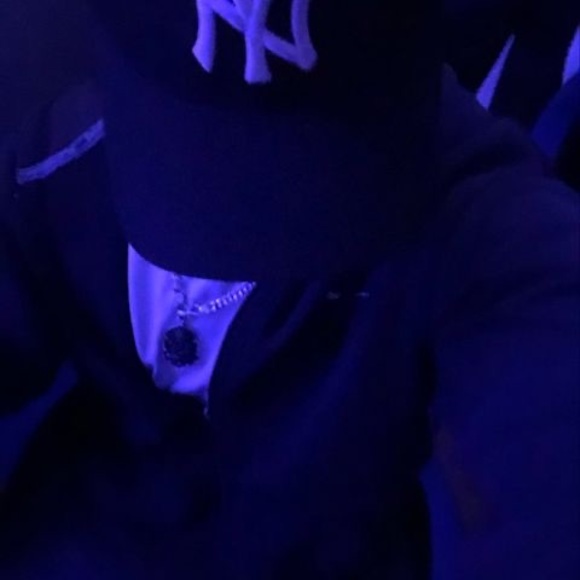 Profile Picture of Mark Tran (@markyus9737) on Poshmark