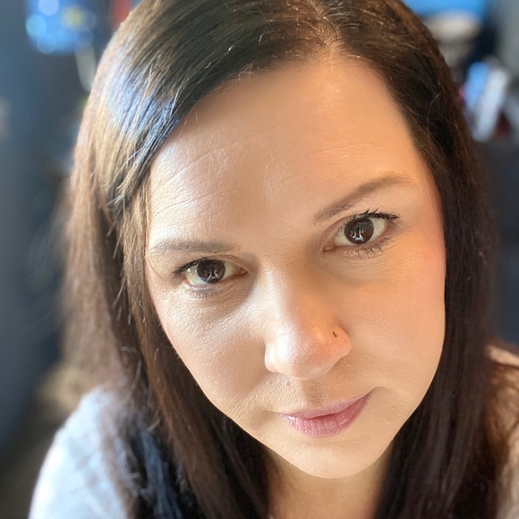 Profile Picture of Heather Wartenberg (@hwartenberg) on Poshmark