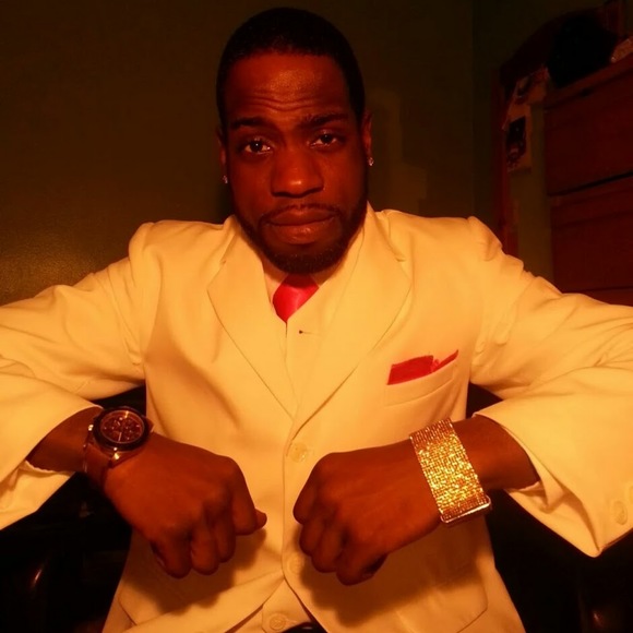 Profile Picture of Timothy Alexander (@timdotgp) on Poshmark