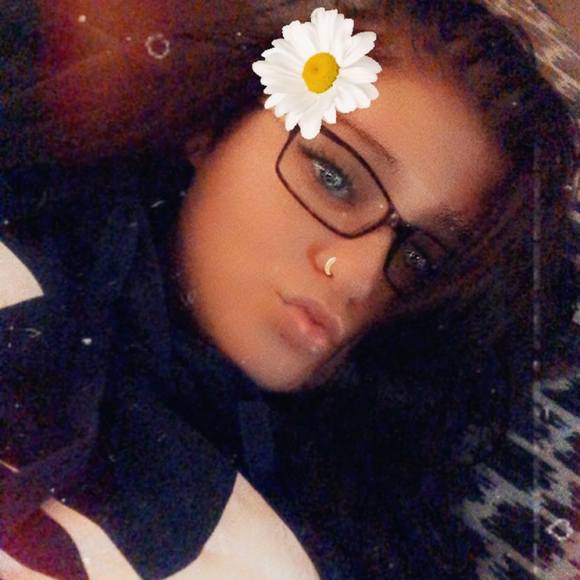 Profile Picture of Lexi Walters (@lexiwalters22) on Poshmark