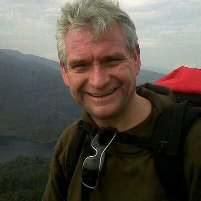 Profile Picture of Eddie Irvine (@eddieirvine2) on Twitter