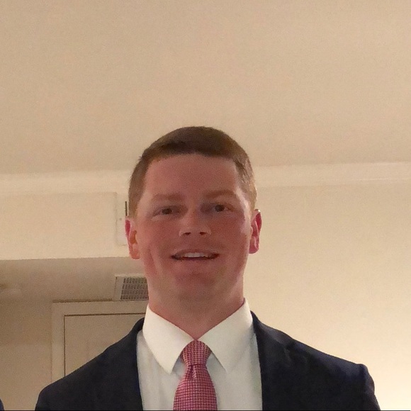 Profile Picture of Matthew Barker (@mattpb33) on Poshmark