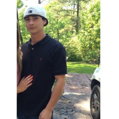 Profile Picture of Alec Harper (@harper_alec) on Twitter