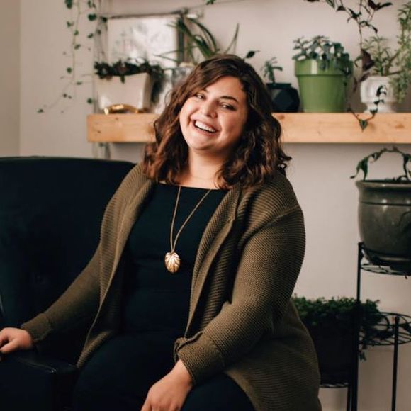 Profile Picture of Collyn Debano (@collyndebano) on Poshmark