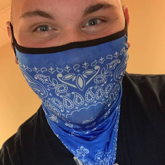 Profile Picture of Matthew Roskey (@matthewroskey) on Poshmark