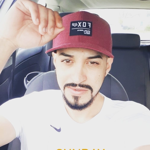 Profile Picture of Alexander Saez (@asaez97) on Poshmark