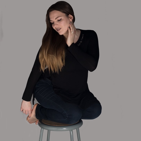 Profile Picture of Isabelle Hendel (@i_am_kool_9) on Poshmark