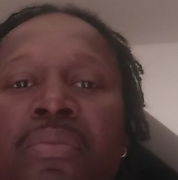 Profile Picture of Michael Pratt (@mlprstt1966) on Poshmark