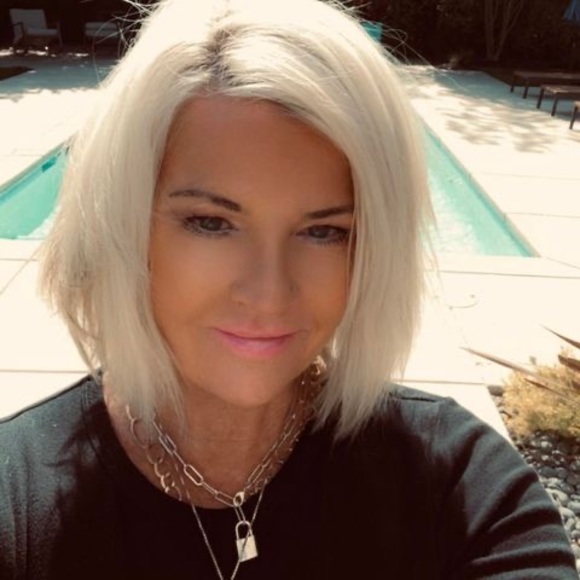 Profile Picture of Anneliese Shimmon-stanton (@ashimmonstanton) on Poshmark
