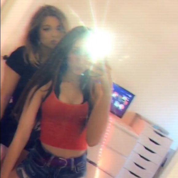 Profile Picture of Alexis Mirkiewicz (@a1exisss) on Poshmark