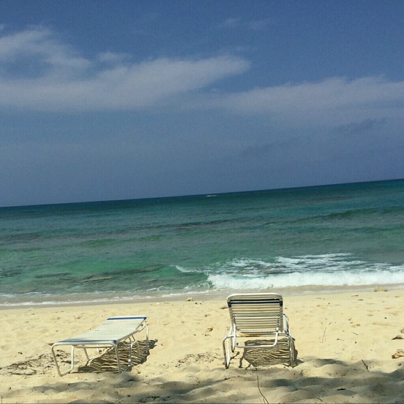 Profile Picture of Allison Weidner (@aliweid) on Poshmark