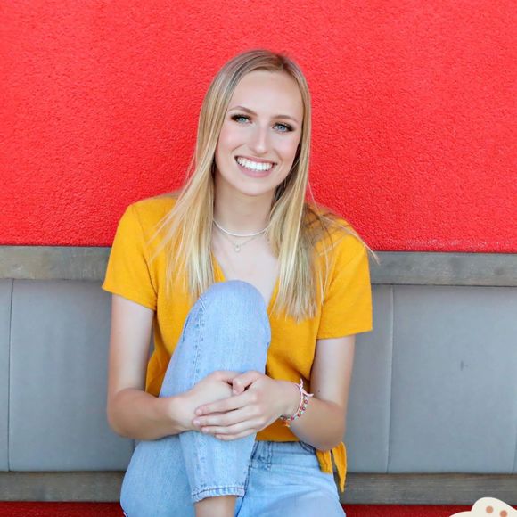 Profile Picture of Jordan Miller (@jpaige728) on Poshmark