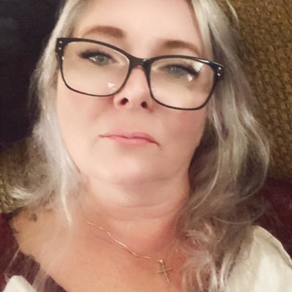 Profile Picture of Chris Prentiss (@chrissy25p) on Poshmark