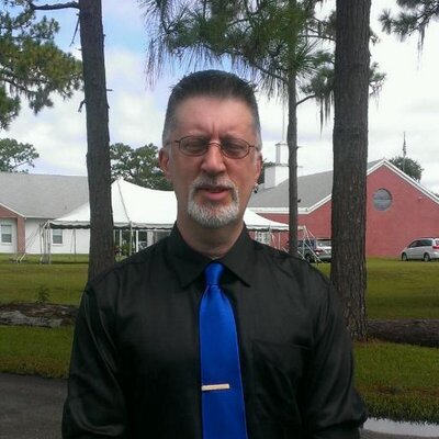 Profile Picture of Rev Michael Carbone (@GayPsychic) on Twitter