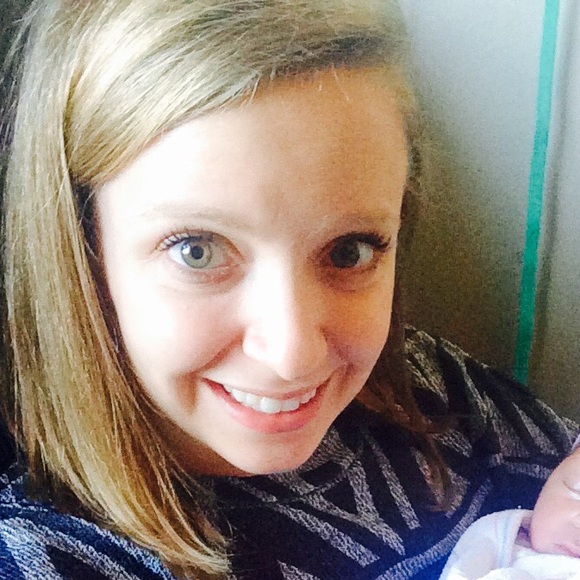 Profile Picture of Angela Pasqualone (@pasqualone_a) on Poshmark