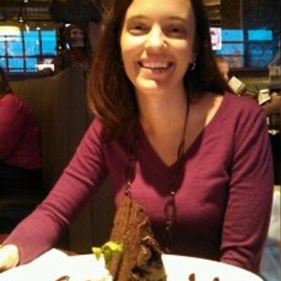 Profile Picture of Alicia Hahn (@alicia_hahn) on Twitter