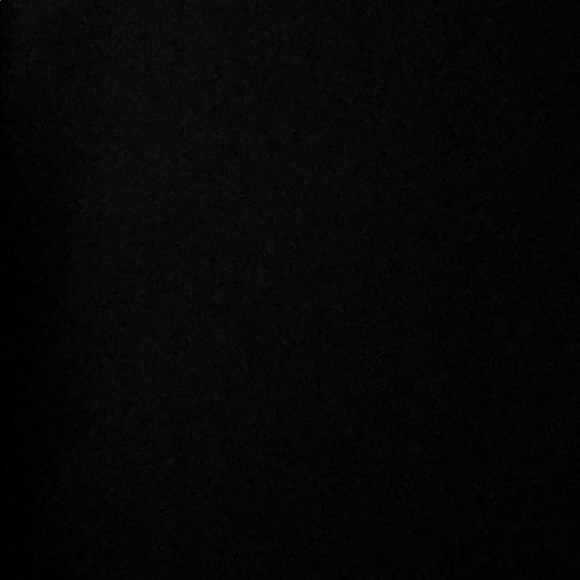 Profile Picture of Noor Hashmi (@nhashmi1) on Poshmark