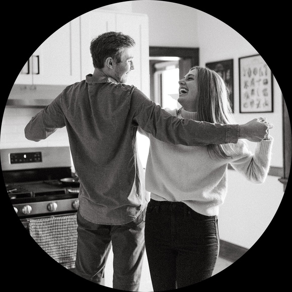 Profile Picture of Katie Linhart (@katielinhart) on Poshmark