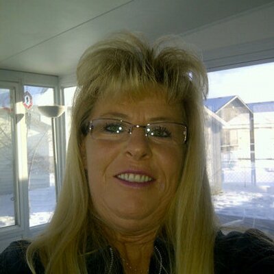 Profile Picture of Suzanne Royer (@helpcleanhome) on Twitter