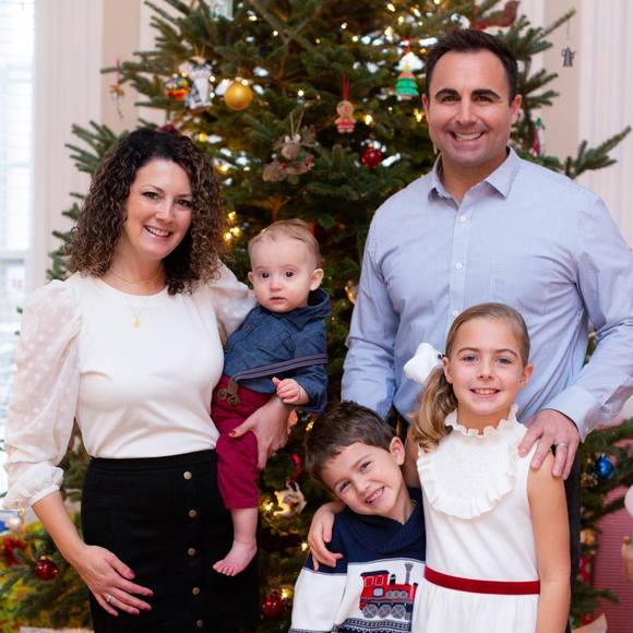 Profile Picture of Jenna Reoch domingo (@jdmamabear) on Poshmark