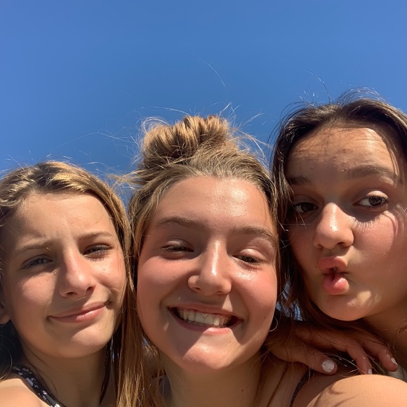 Profile Picture of Liberty Dippel (@liberty_dippel) on Poshmark