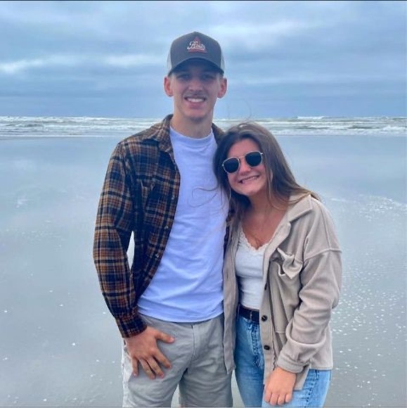 Profile Picture of Tyler Stiles (@tylerstiles647) on Poshmark