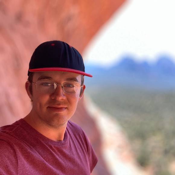 Profile Picture of Justin Larson (@justinlarson689) on Poshmark