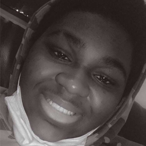 Profile Picture of Sean Neely (@certifiedspeedy) on Poshmark