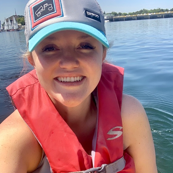 Profile Picture of Casey Haynes (@caseyhaynes) on Poshmark