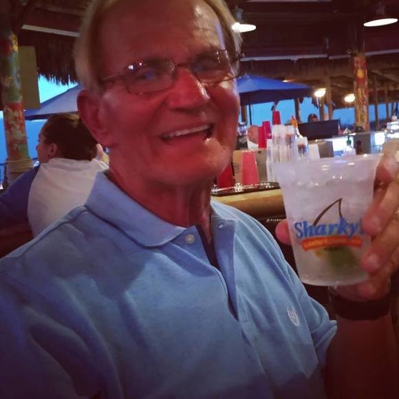 Profile Picture of Paul Marks (@markspaul98) on Poshmark