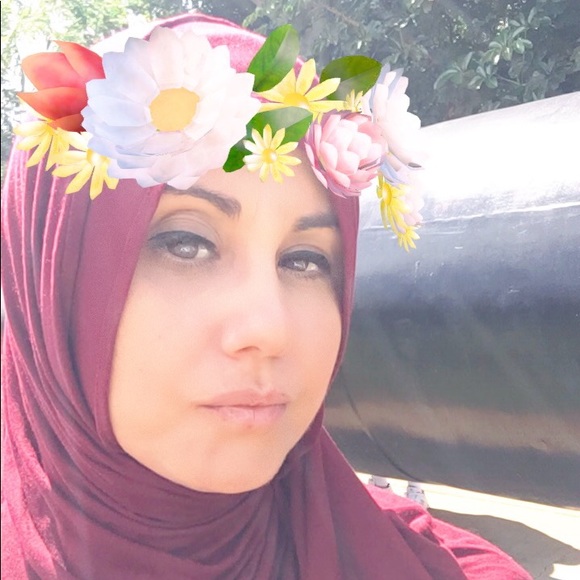 Profile Picture of Samar Mahmoud (@samar46) on Poshmark