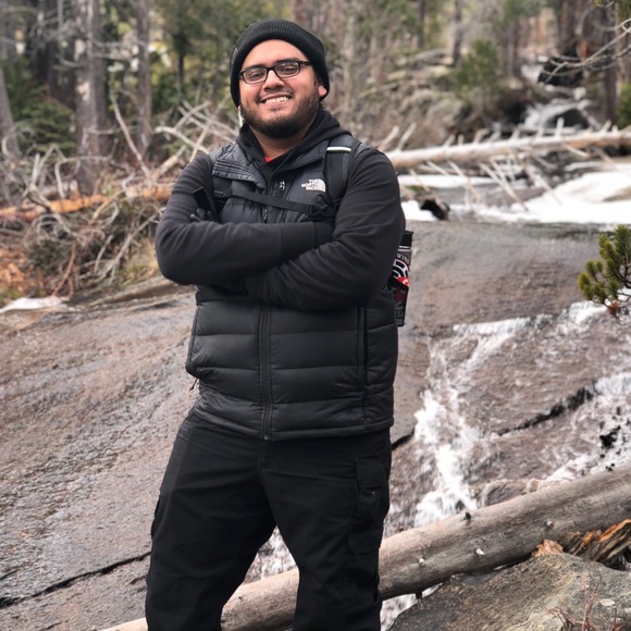 Profile Picture of Mario Garzon (@tighght) on Poshmark