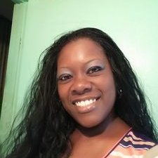 Profile Picture of Wendi Lucas (@wendpoo) on Twitter