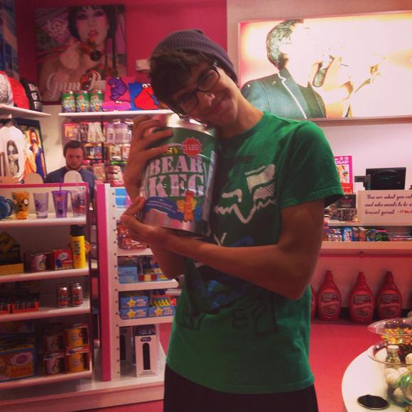 Profile Picture of Andrew Porter (@andrewporter606) on Poshmark