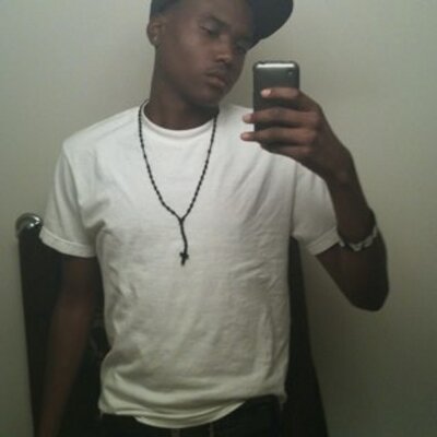 Profile Picture of JON WHITMAN (@5Johndoe5) on Twitter