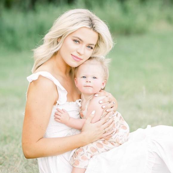 Profile Picture of Kelsey Patterson (@kelseypatter123) on Poshmark