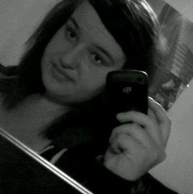 Profile Picture of Stephanie Paxton (@LilneeSteph) on Twitter