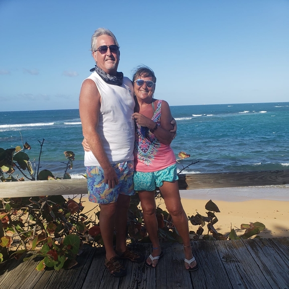 Profile Picture of Emanuela Thompson (@baird) on Poshmark