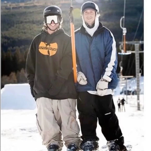 Profile Picture of Eamon Fischer (@fishsticks34) on Poshmark