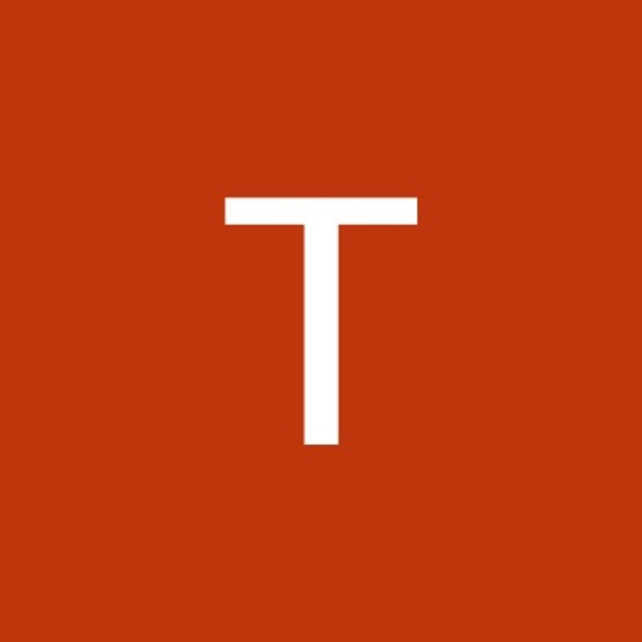 Profile Picture of Trinh Bui (@tkbshoppin) on Poshmark