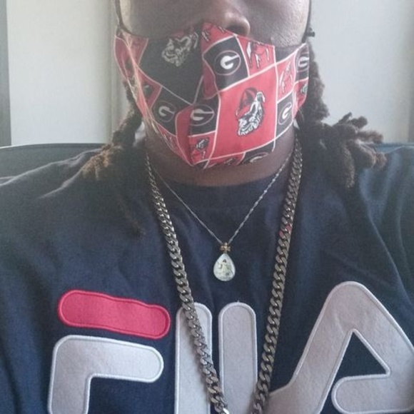 Profile Picture of Lorenzo Thompson (@lorenzothomp506) on Poshmark