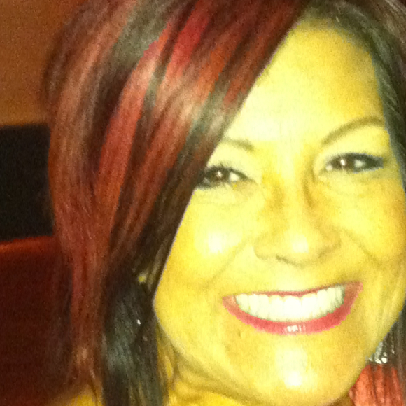 Profile Picture of Deb Grybowski (@debshops) on Poshmark